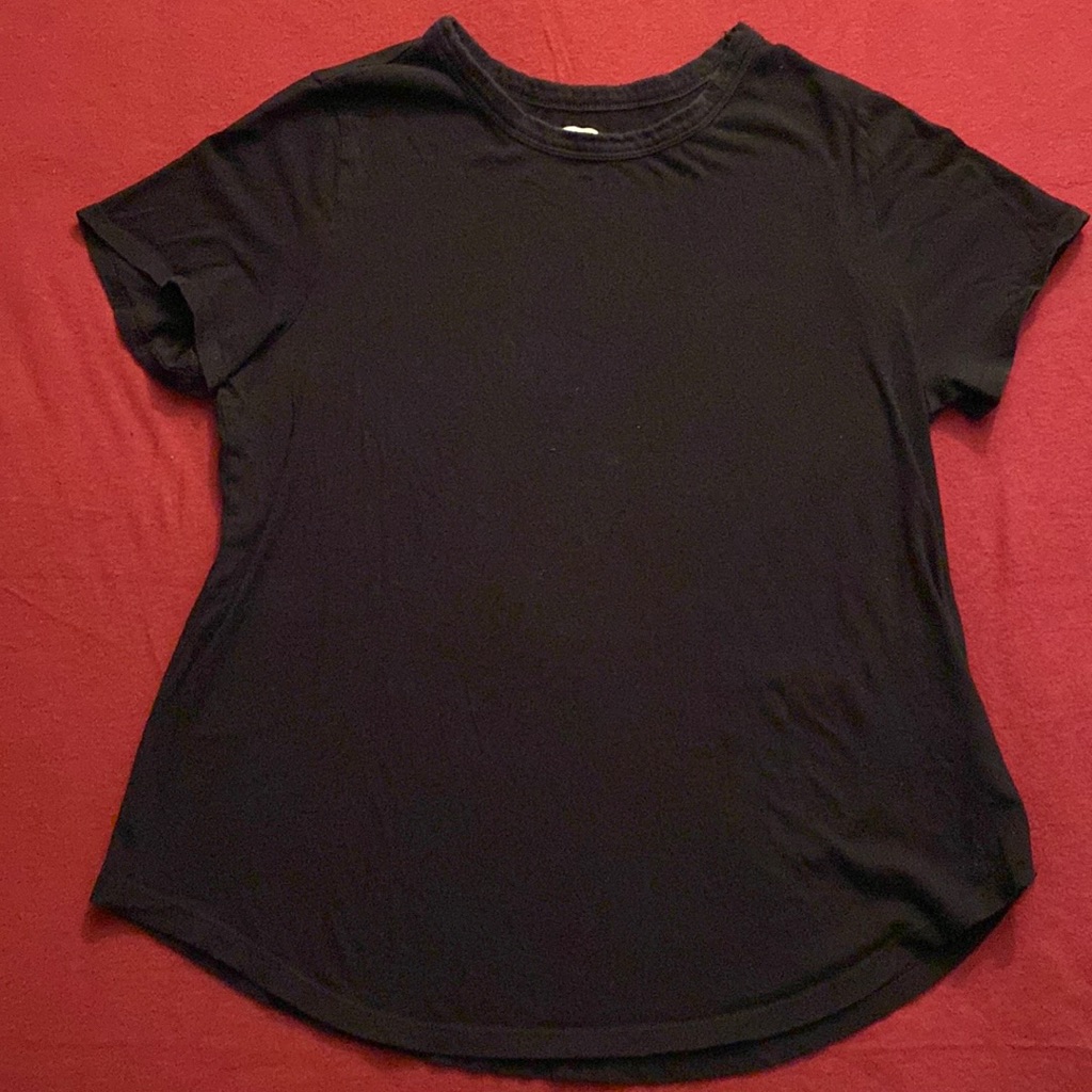 Old Navy Black T-Shirt